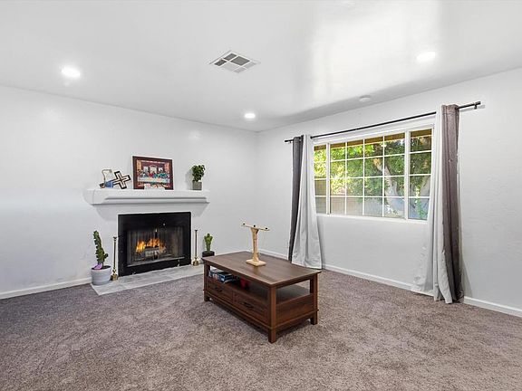 4th image of 31120 Avenue Valdez