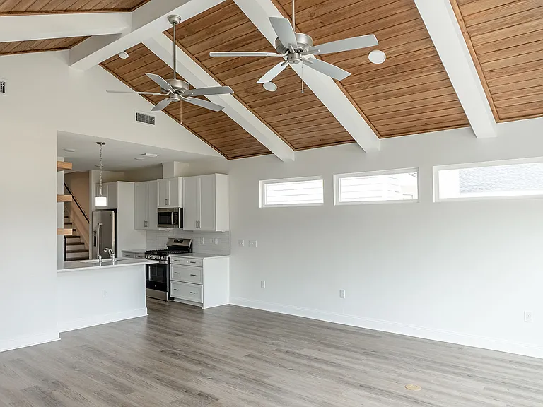 1414 Landon Hills Dr — Photo 5