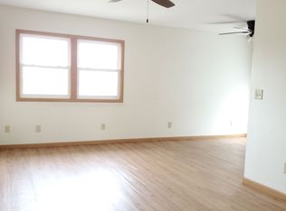 1501-1505 E 25th St #1505-D, Sterling, IL 61081