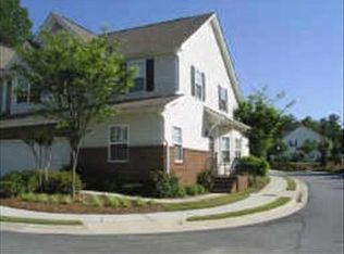 1050 Mosscroft Ln, Lawrenceville, GA 30045