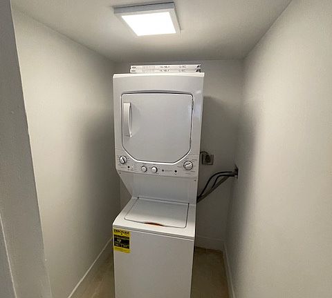 5th image of 230 Danube Ave APT 105