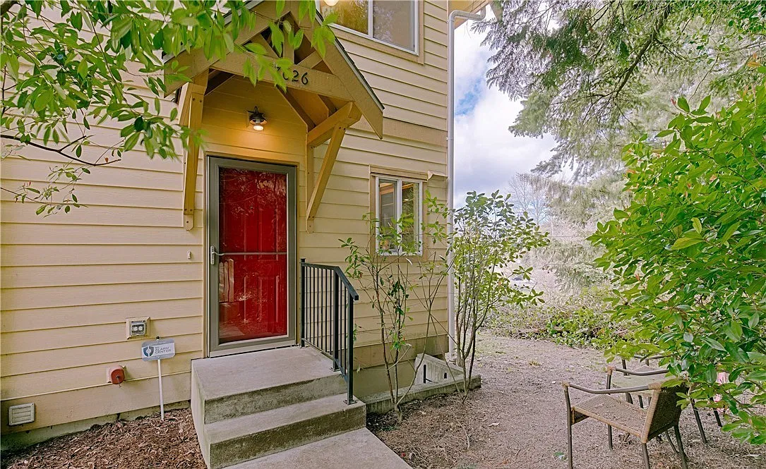 2 bed, 1240 sqft, $2,625 — Photo 1