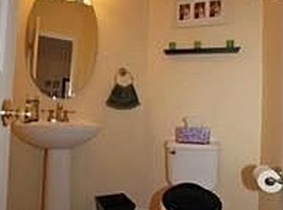 128 Goldsworth Ter SW, Leesburg, VA 20175