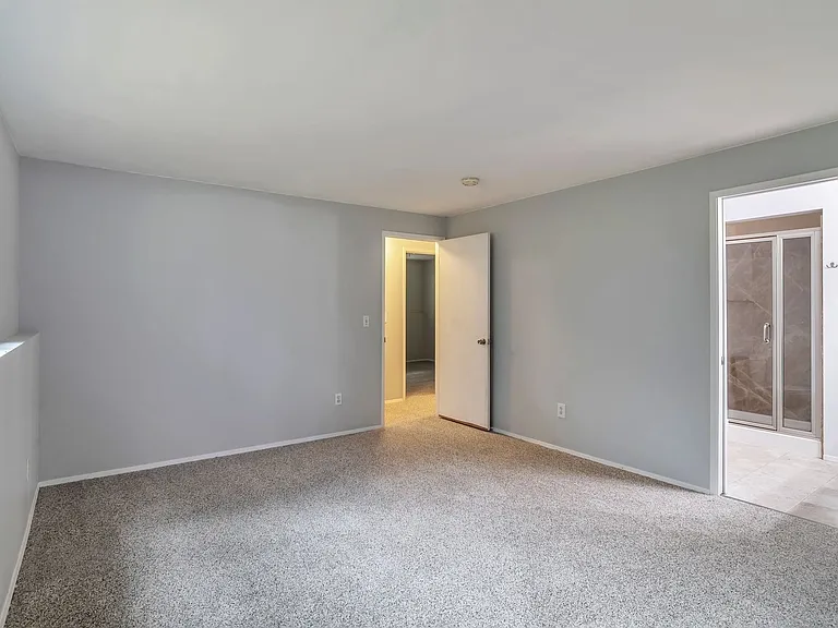 9606 241st Pl SW — Photo 10