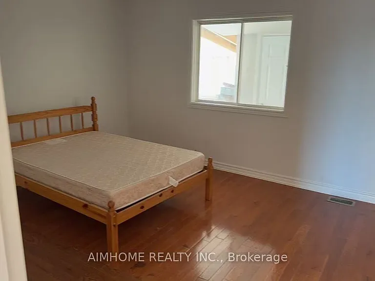 3613 York Durham Line — Photo 3