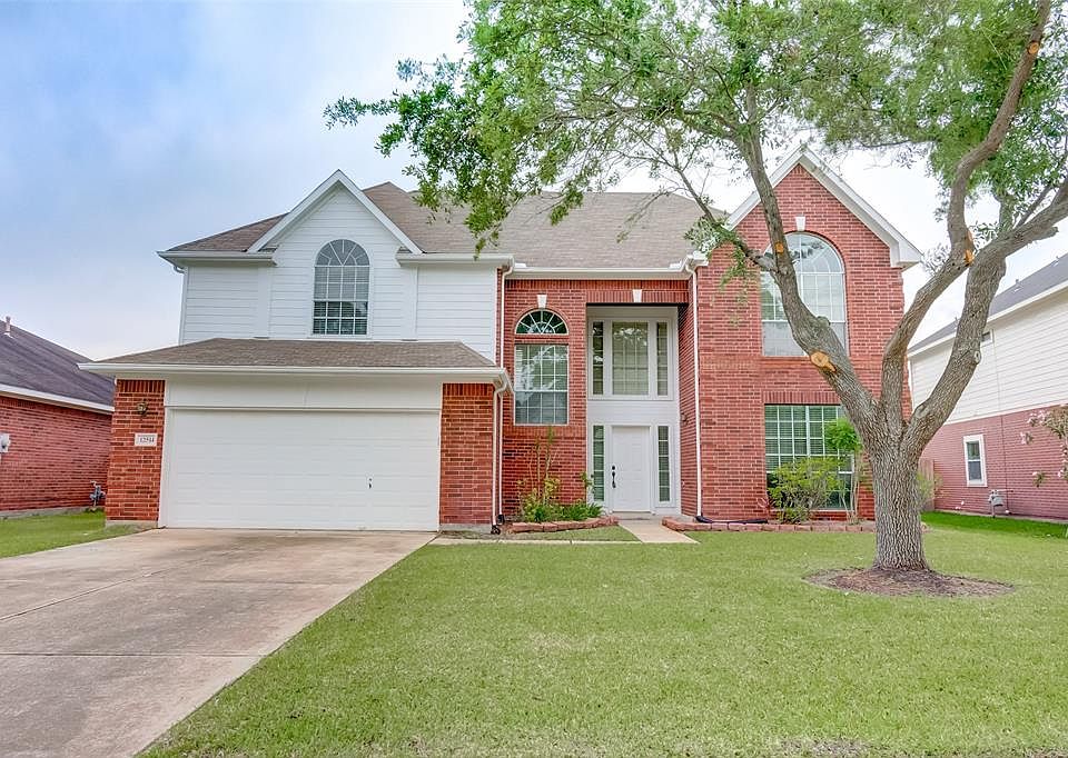 1st image of 12514 Mesquite Hollow Ln