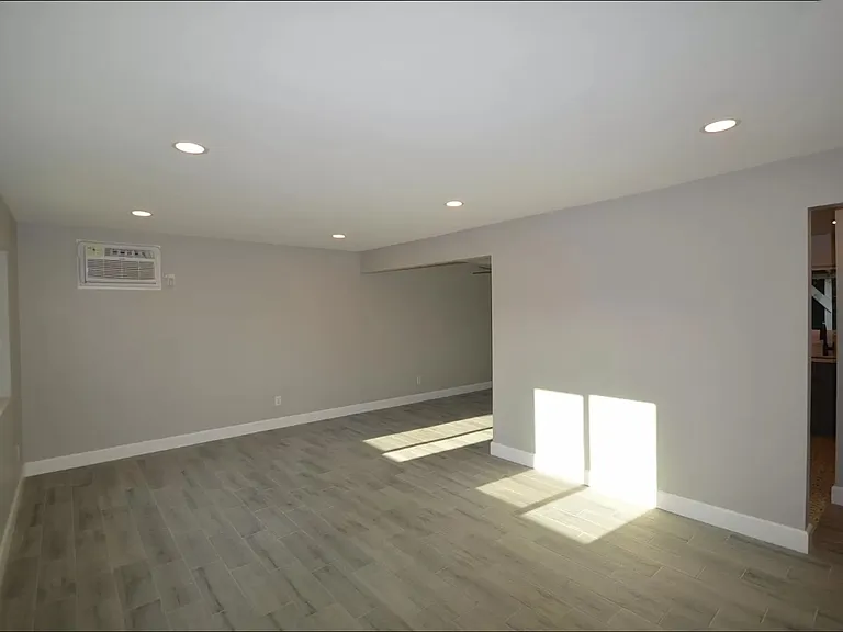 5358 Howard St #5366-A — Photo 3