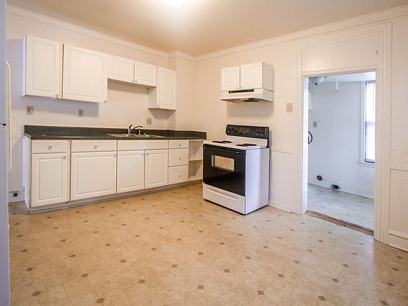 5th image of 106 E South St