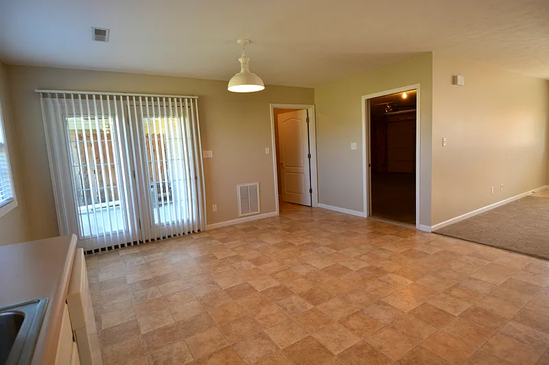 2 bed, 2.0 bath, $1,300 — Photo 4