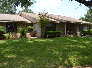 5 Lost Oaks, Uvalde, TX 78801