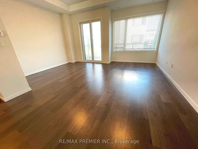 3922 Major Mackenzie Dr W — Photo 13