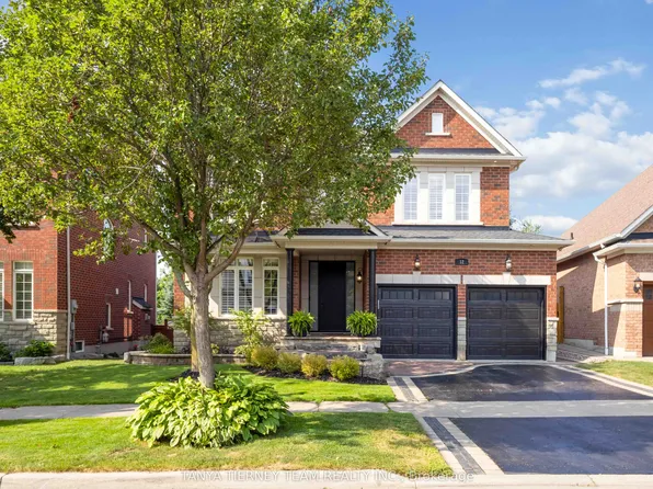 12 Branthaven Ct, Whitby, ON L1M 0B2