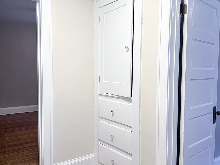 4 McClure Dr — Photo 11