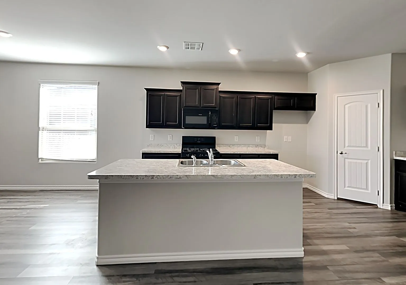 Spacious 4 Bedroom 2 Bath Home in Piedmont Schools — Photo 4