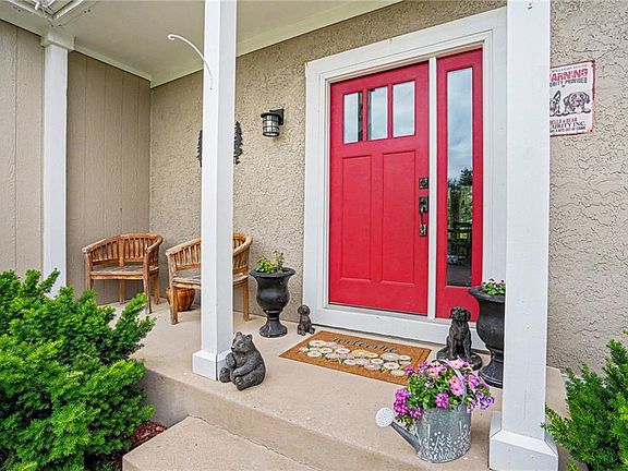 3rd image of 8616 W 127th Pl