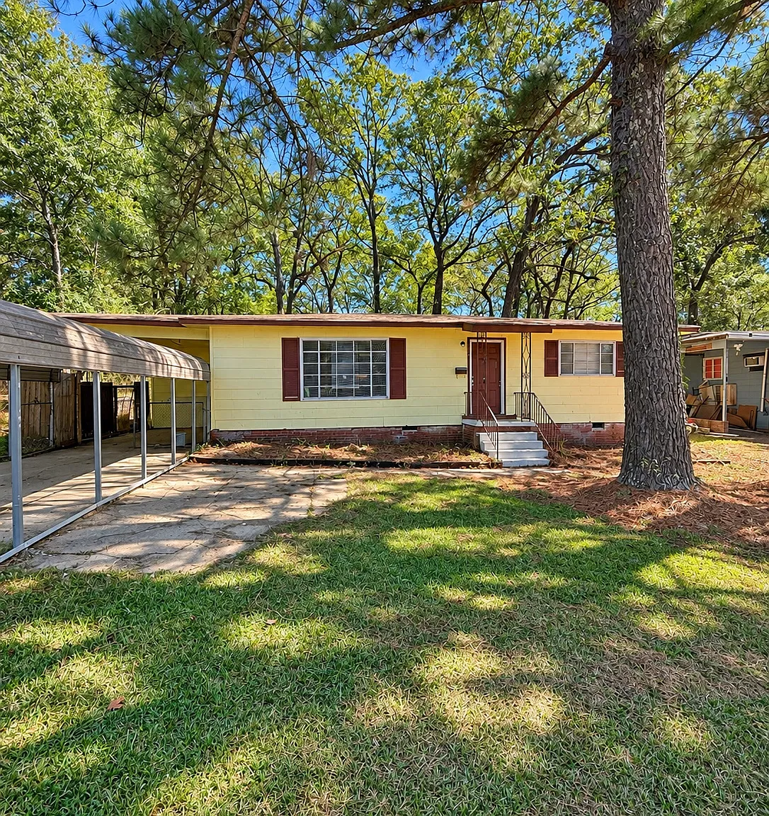 3 bed, 1128 sqft, $1,050 — Photo 1