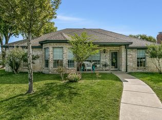 5701 Foxcroft Dr, Amarillo, TX 79109
