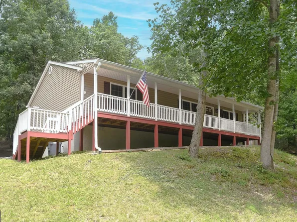 12418 Red Rock Ct, Lusby, MD 20657