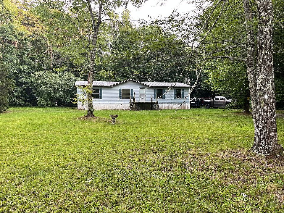2nd image of 140 Hemlock Dr