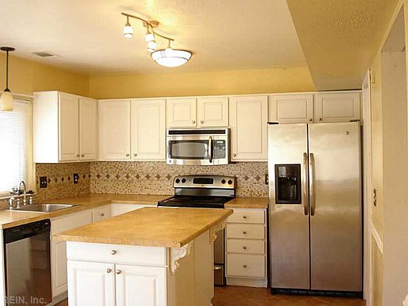 4th image of 676 Orangewood Dr