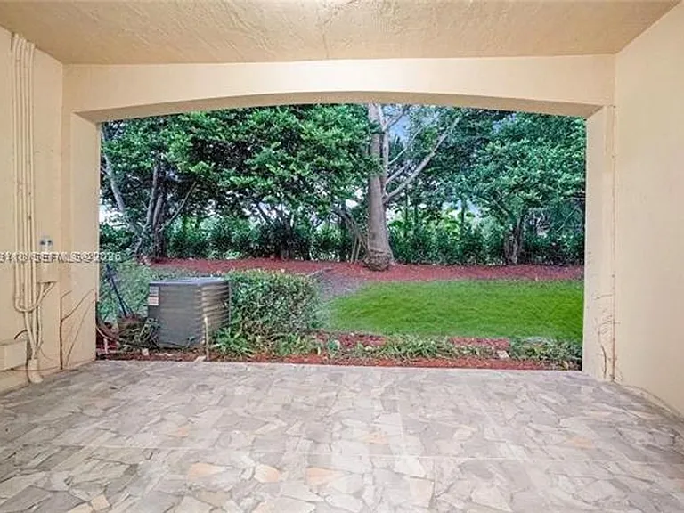 3903 Tree Top Dr #Townhouse 3903 — Photo 13