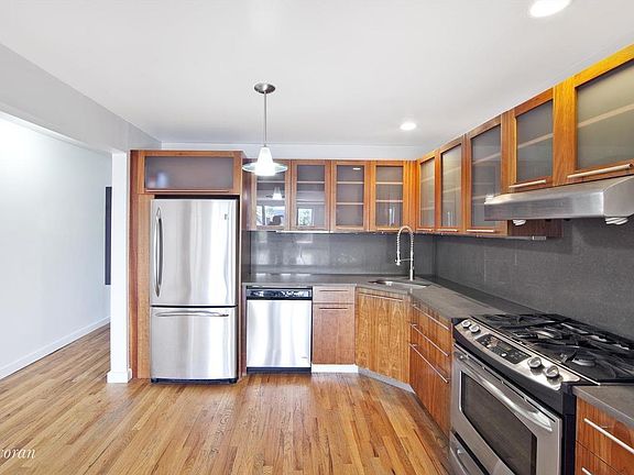 3rd image of 189 Quincy St #3