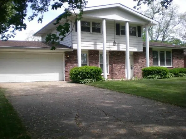 1975 Hamilton St, Portage, IN 46368