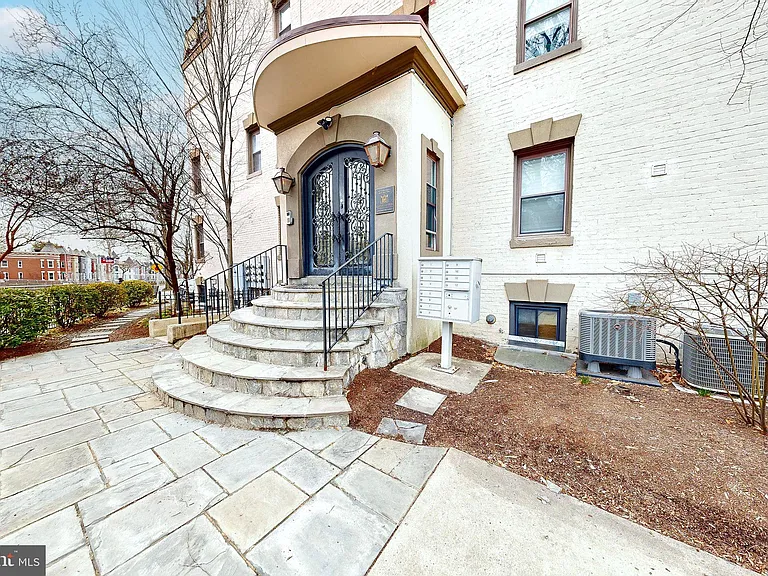6 Rhode Island Ave NW #2 — Photo 24