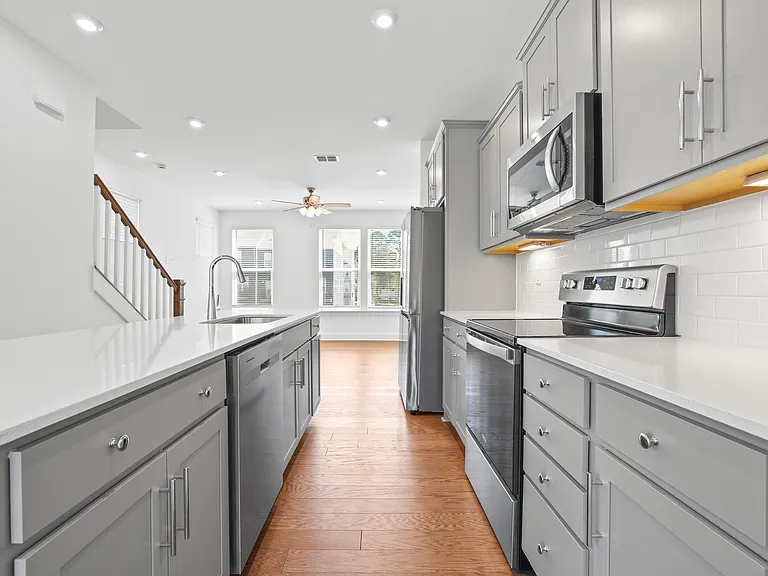 5005 Sovereignty Ct — Photo 1