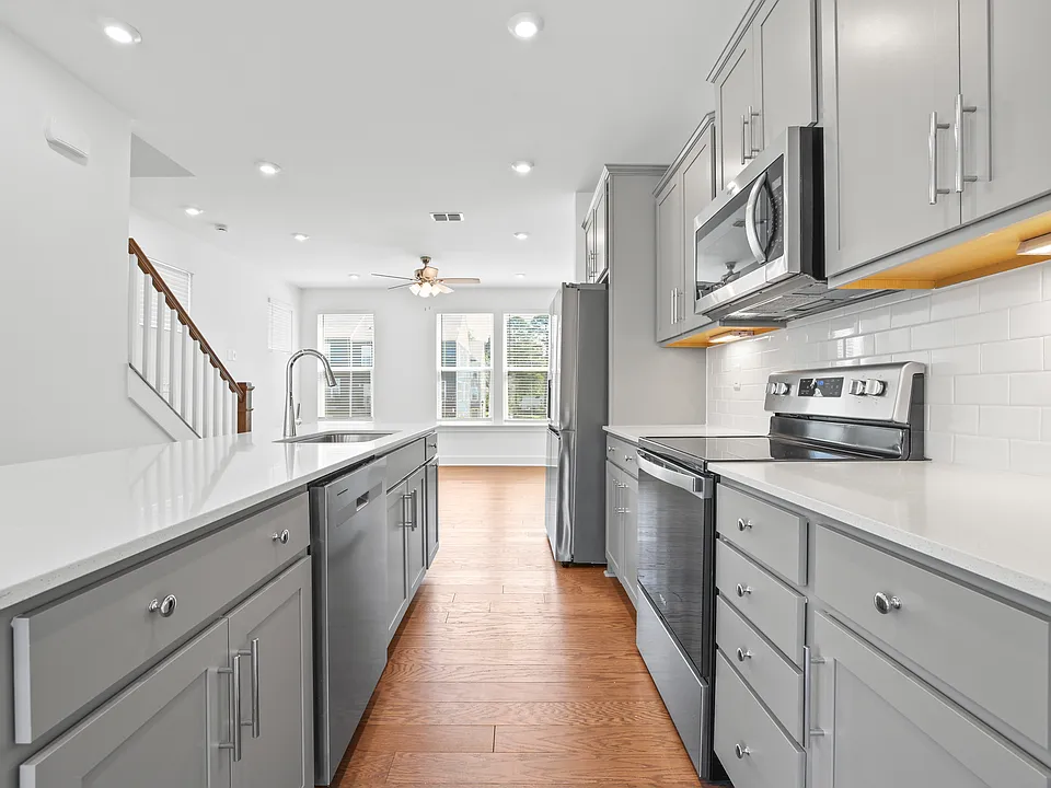 5005 Sovereignty Ct