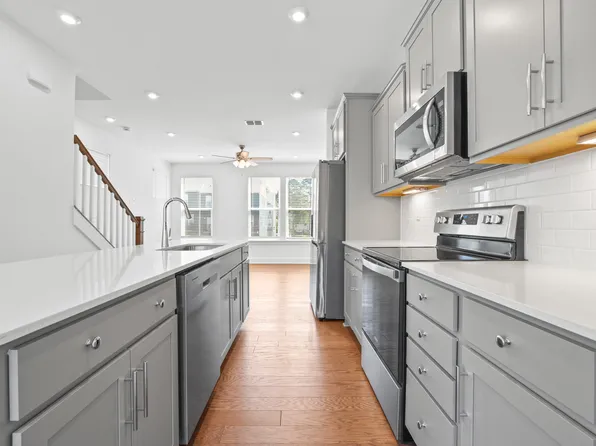 5005 Sovereignty Ct, Charlotte, NC 28205