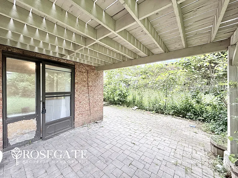 29 Orchard Park Dr #2 — Photo 17