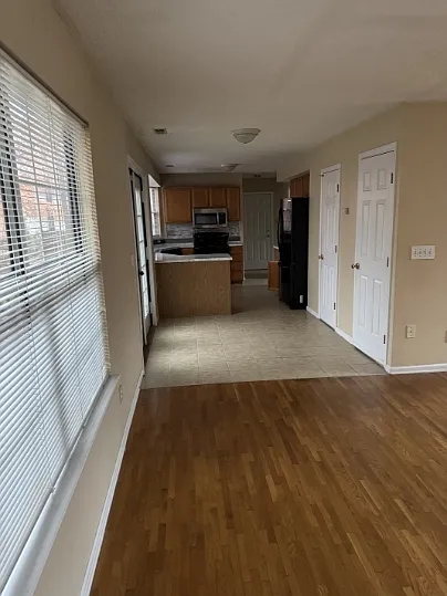 7403 Sarnia Place - 1 — Photo 3