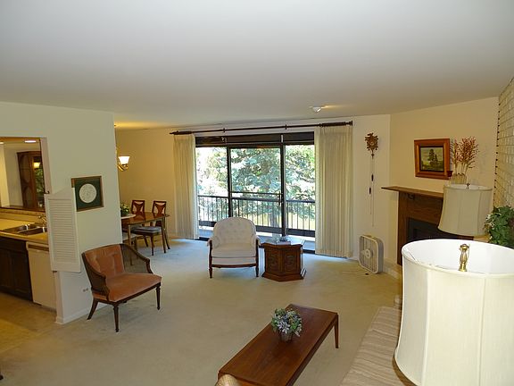 2nd image of 1326 Cass Ln W APT 202
