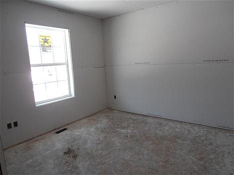 5th image of 1427 Penn Ave