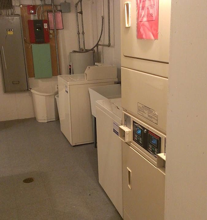 BUILDING LAUNDRY
