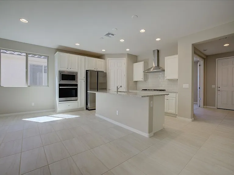 13466 E Joseph Mills Ln — Photo 10