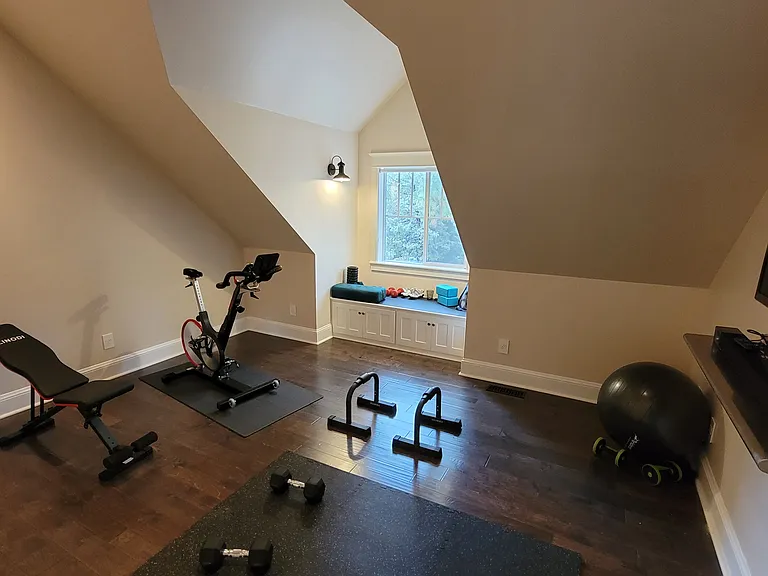 693 E Tyler Ave — Photo 7