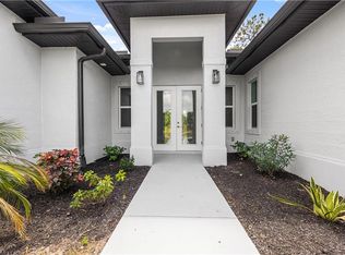 2526 37th Ave NE, Naples, FL 34120