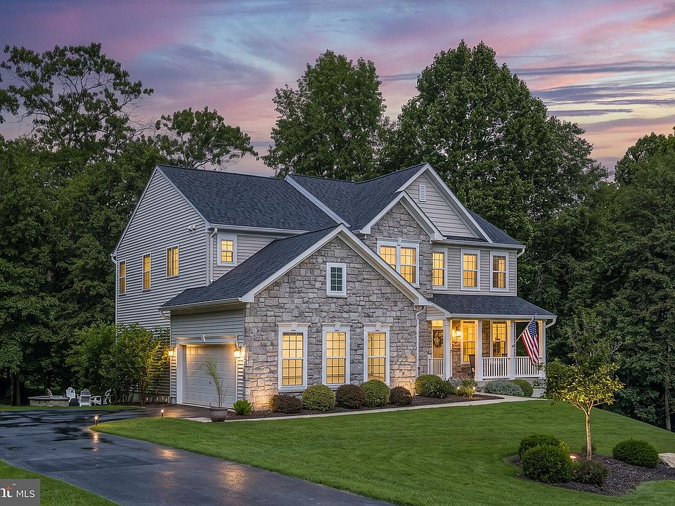 1st image of 65 Rhodes Mountain Dr