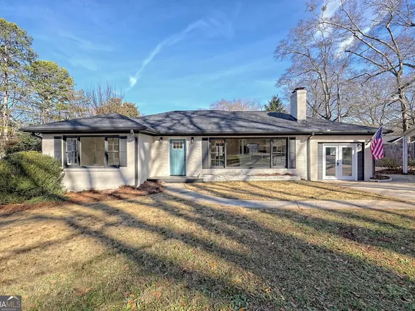 223 Greer Ln, Toccoa, GA 30577