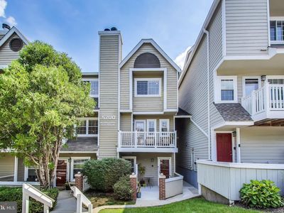 5700 Chapman Mill Dr APT 150, Rockville, MD, 20852
