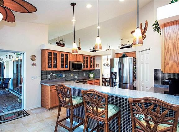 5th image of 2719 SW 35th Ln