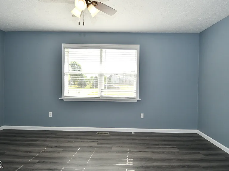 7826 Five Points Rd — Photo 23
