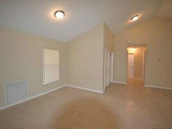 3rd image of 536 NW 164th Ave