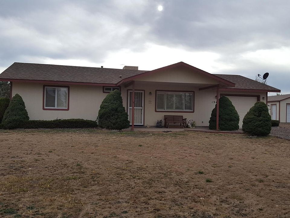 2nd image of 1940 Bernice Dr