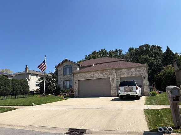 2nd image of 15239 Olympic Ln
