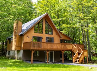 10 Renwood Ct, Lake Ariel, PA 18436