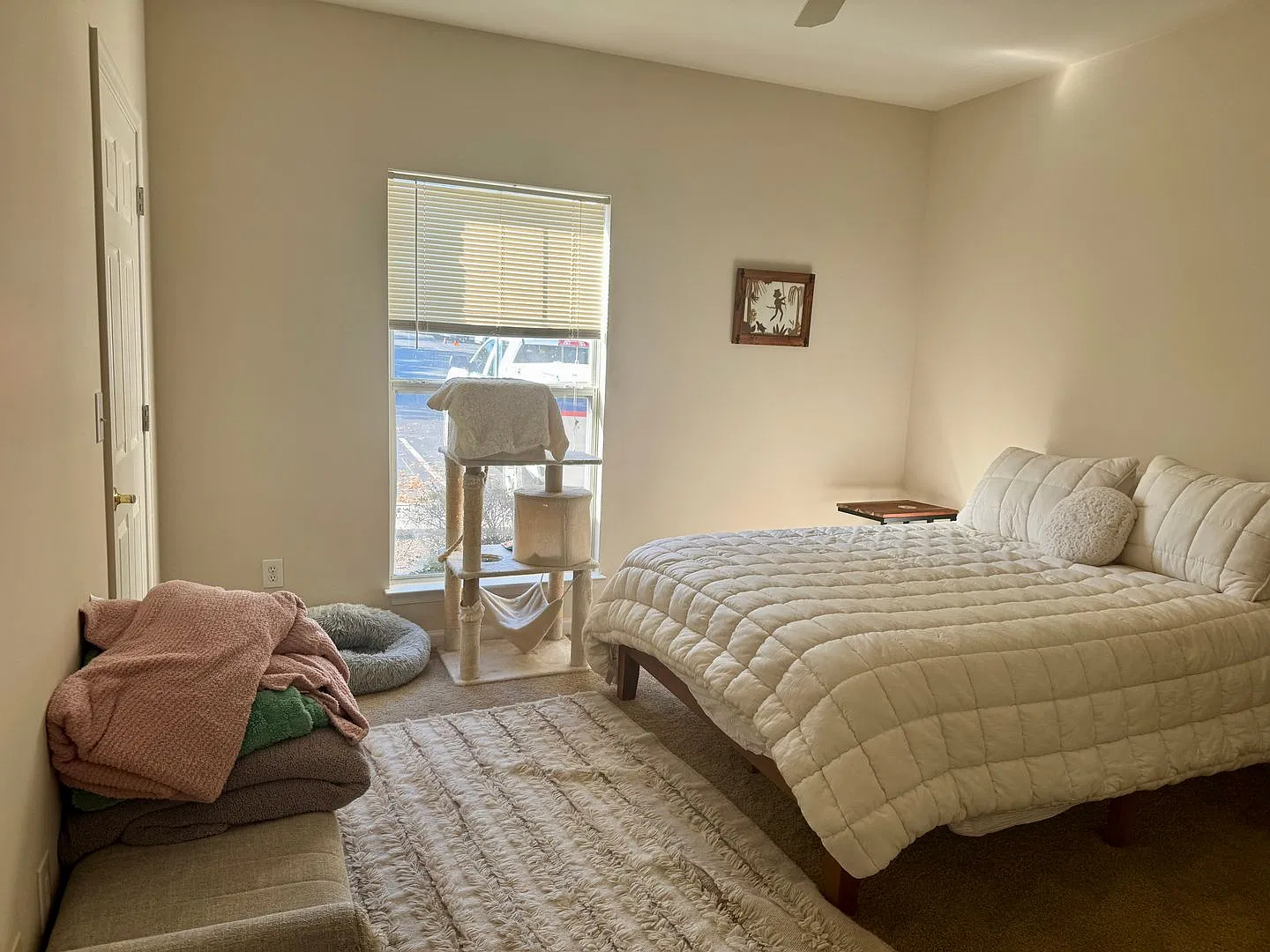 Comfortable 2-Bedroom Condo in Blacksburg — Photo 4