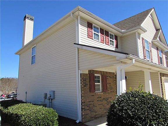3rd image of 217 Fox Creek Blvd